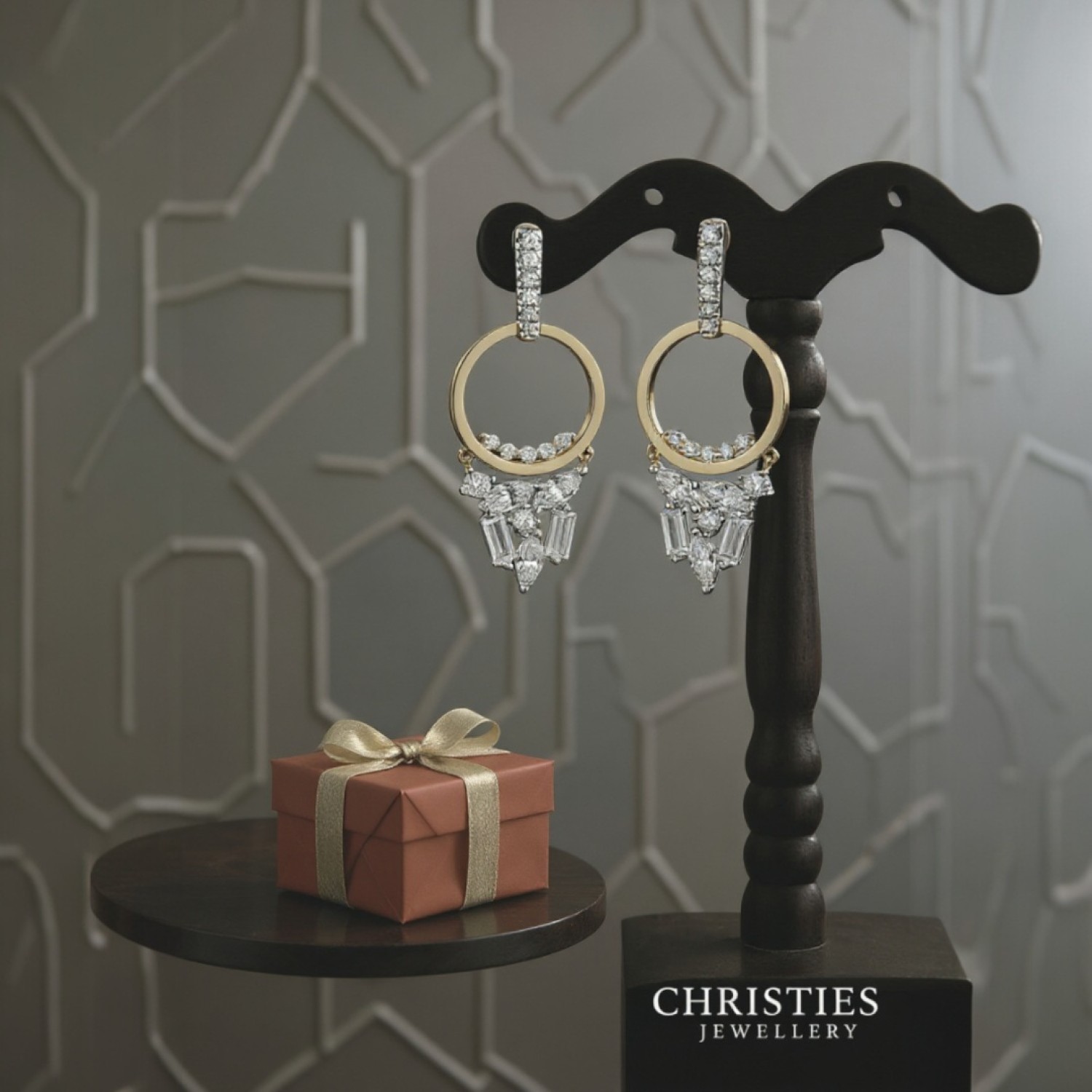 9ct Gold Diamond Chandalier Earrings |EF34867-LGD-9KY – Christies Jewellery NZ- Christies Jewellery Online and Auckland - Free Delivery - Afterpay and Zip the easy way to pay 9ct Gold Diamond Chandalier Earrings |EF34867-LGD-9KY by Christies Jewellery