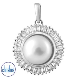 9ct White Gold Diamond Pearl Pendant DCPD0384 9ct White Gold Diamond Pearl Pendant DCPD0384