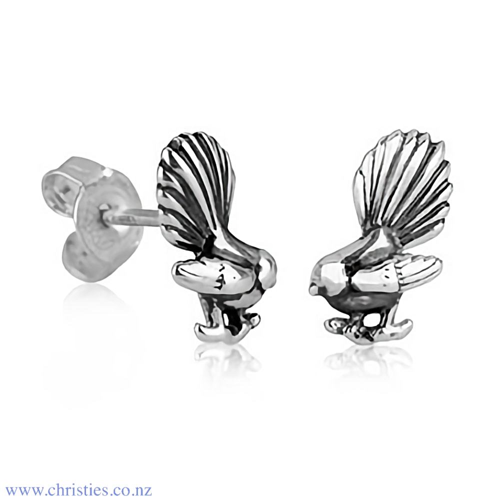 2E61013 Evolve New Zealand Jewellery Fantail Stud Earrings. Evolves cute Fantail stud earrings celebrate one of New Zealand’s most treasured native birds. The curious fantail (piwakawaka) is one of New Zealands most cherished native birds, respected as a 