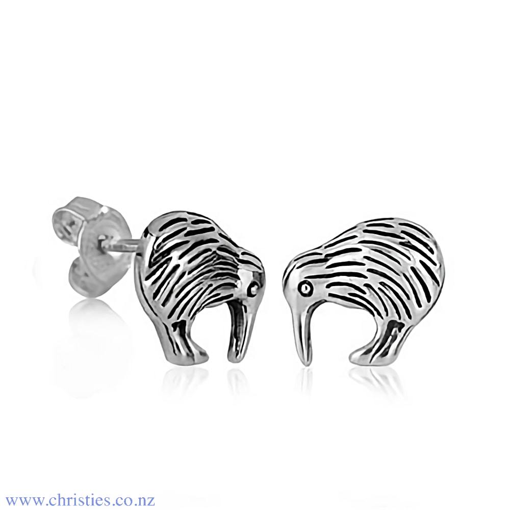 3E40019 Evolve New Zealand Jewellery Kiwi Stud Earrings. The kiwi is a much-loved and famously endangered New Zealand flightless bird. It’s also the name by which New Zealanders are fondly known to the rest of the world. These cute kiwi stud earrings cele