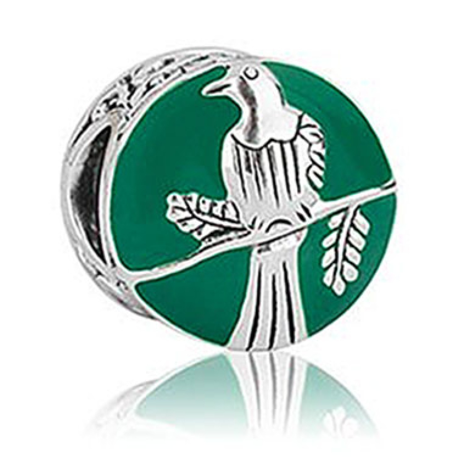 LKE044 Evolve Charm NZ Kereru Bird. The noisy beat of the Kereru’s wings is a distinctive sound in our native forests. Endemic to Aotearoa, the large New Zealand wood pigeon features beautiful iridescent green and bronze feathers. Also known as Kukupa or 