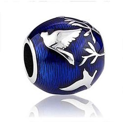 LKE035 Evolve Charms Aotearoa’s Tui Silver