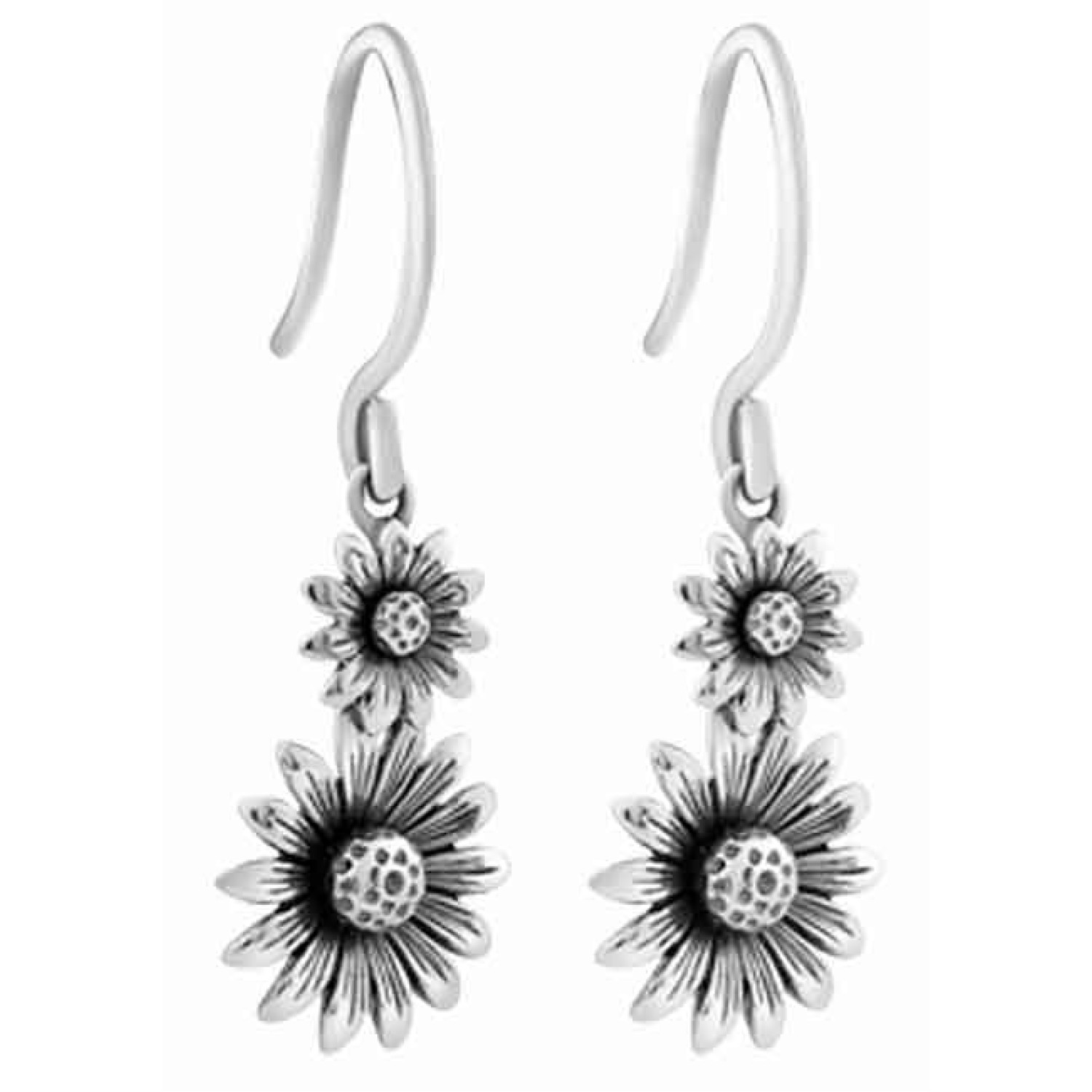 2E61007 Evolve NZ Daisy Drop Earrings 2E61007 - Christies Jewellery New Zealand's Online Evolve Jewellery Stockist 2E61007 Evolve NZ Daisy Drop Earrings. Evolves sweet little Daisy Drops symbolise those who are beautiful, kind and gentle. Cherished by many, these pretty little flowers are found abundantly within Aotearoa’s treasured gardens and fields. Available in @