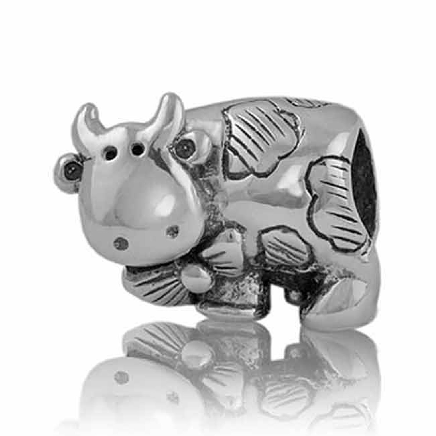 LK098 Evolve Daisy Cow Charm. Evolve New Zealand LK098 Evolve Daisy Cow. Our Places, Our memories  The cow is a symbol of New Zealand farming and Dairying Sterling Silver Christies exclusive 5 year guarantee fits other major brands of Bracele @christies.o
