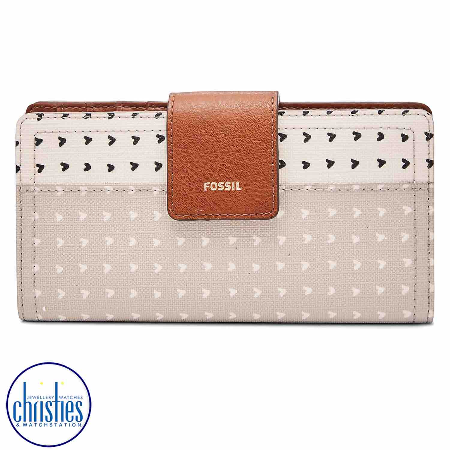 SL7827745 Fossil Logan RFID Tab Clutch Hearts SL7827745 Fossil Logan RFID Tab Clutch Hearts. Fossil's Fossil Logan Tab Hearts Clutch with RFID protectionAfterpay - Split your purchase into 4 instalments - Pay for your purchase over 4 instalments, due every two weeks.