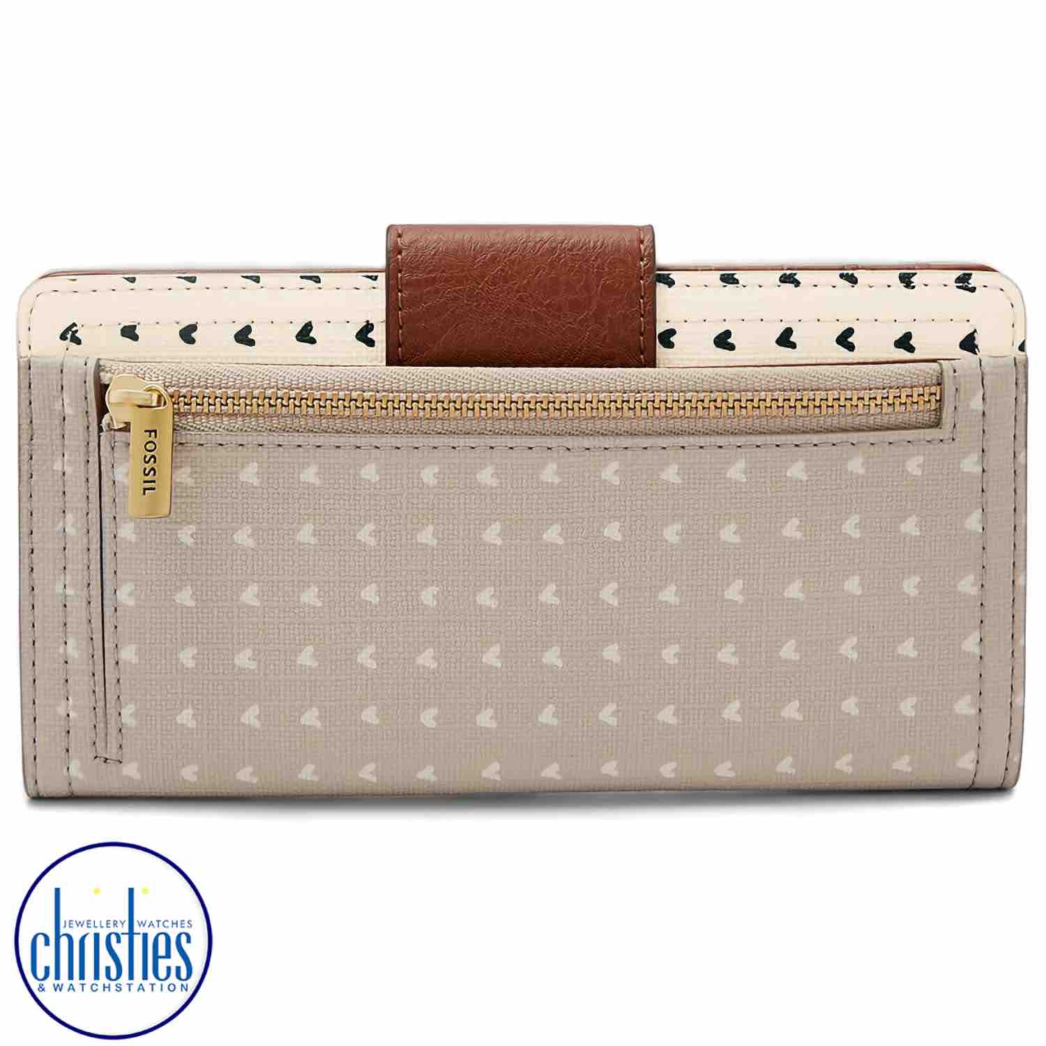 SL7827745 Fossil Logan RFID Tab Clutch Hearts SL7827745 Fossil Logan RFID Tab Clutch Hearts. Fossil's Fossil Logan Tab Hearts Clutch with RFID protectionAfterpay - Split your purchase into 4 instalments - Pay for your purchase over 4 instalments, due every two weeks.