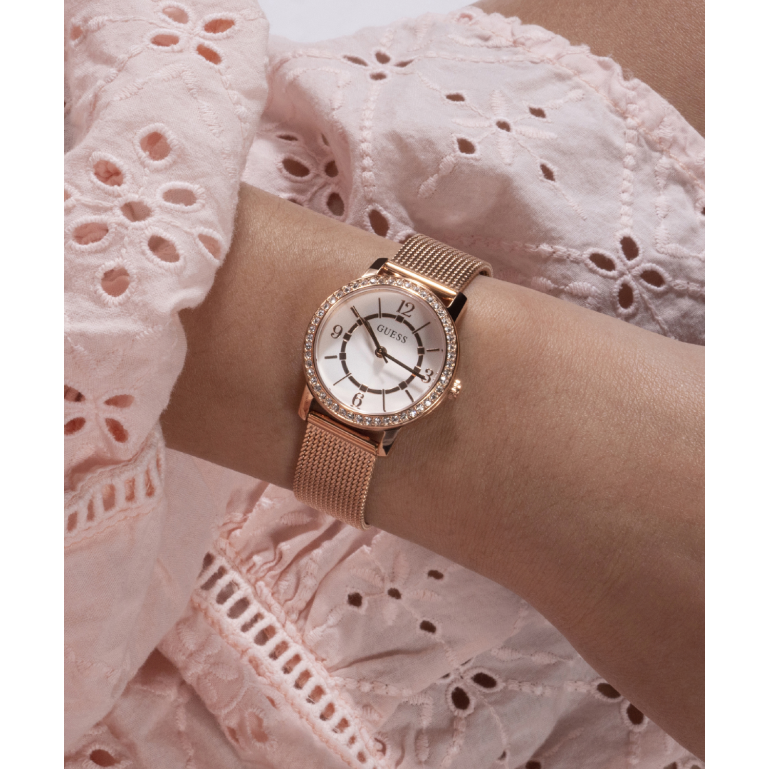 GW0475L4 Ladies Silver Tone Analogue Watch – GW0475L4 Ladies Silver Tone Analogue Watch by Guess Watches