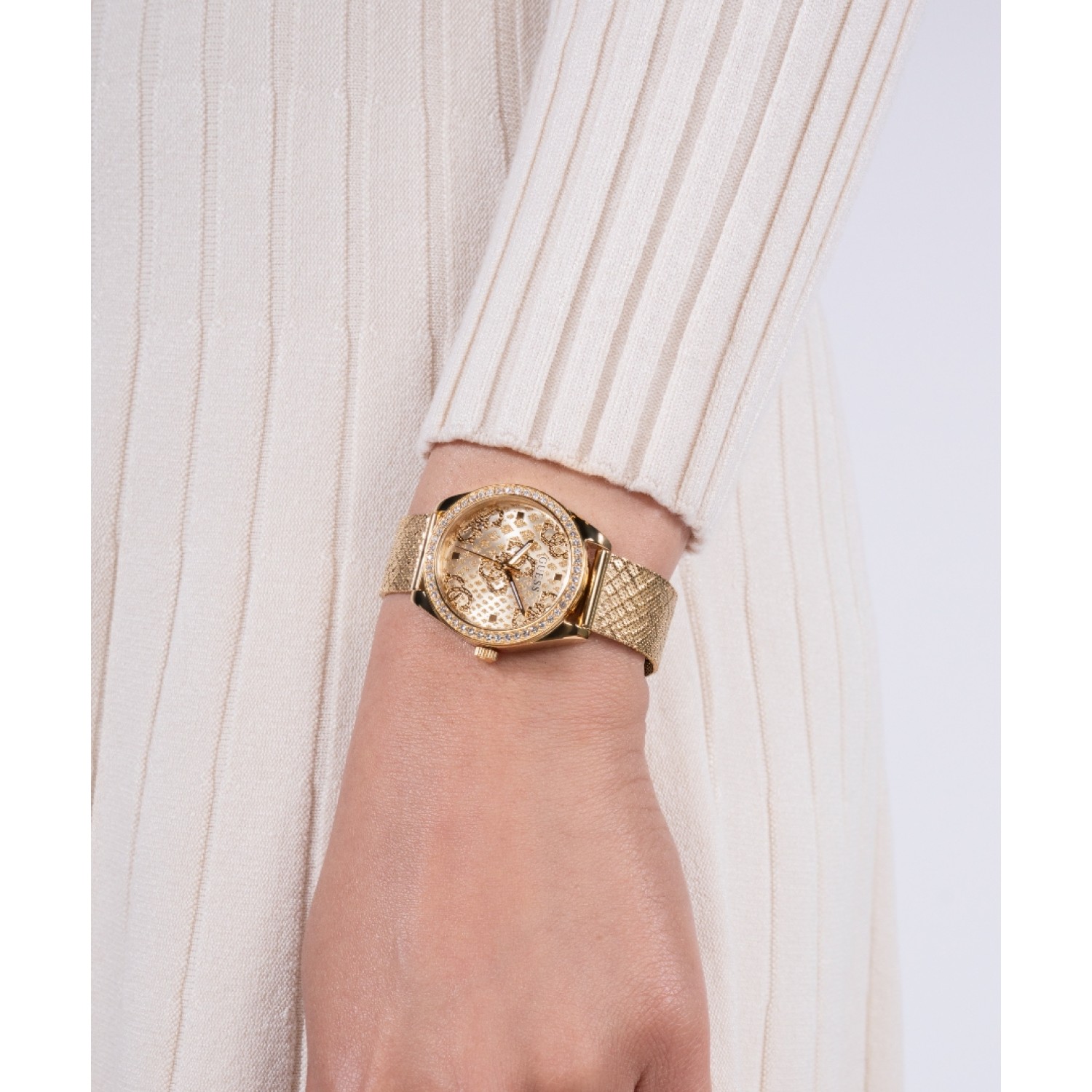 GW0748L2 Ladies Gold Tone Analogue Watch GW0748L2 Ladies Gold Tone Analogue Watch by Guess Watches