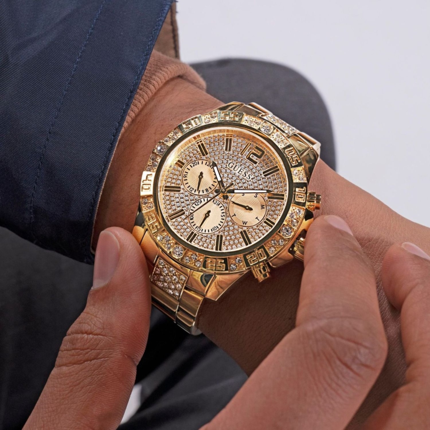 GW0796G2 GUESS Majestic Gold Tone Watch – GW0796G2 GUESS Majestic Gold Tone Watch by