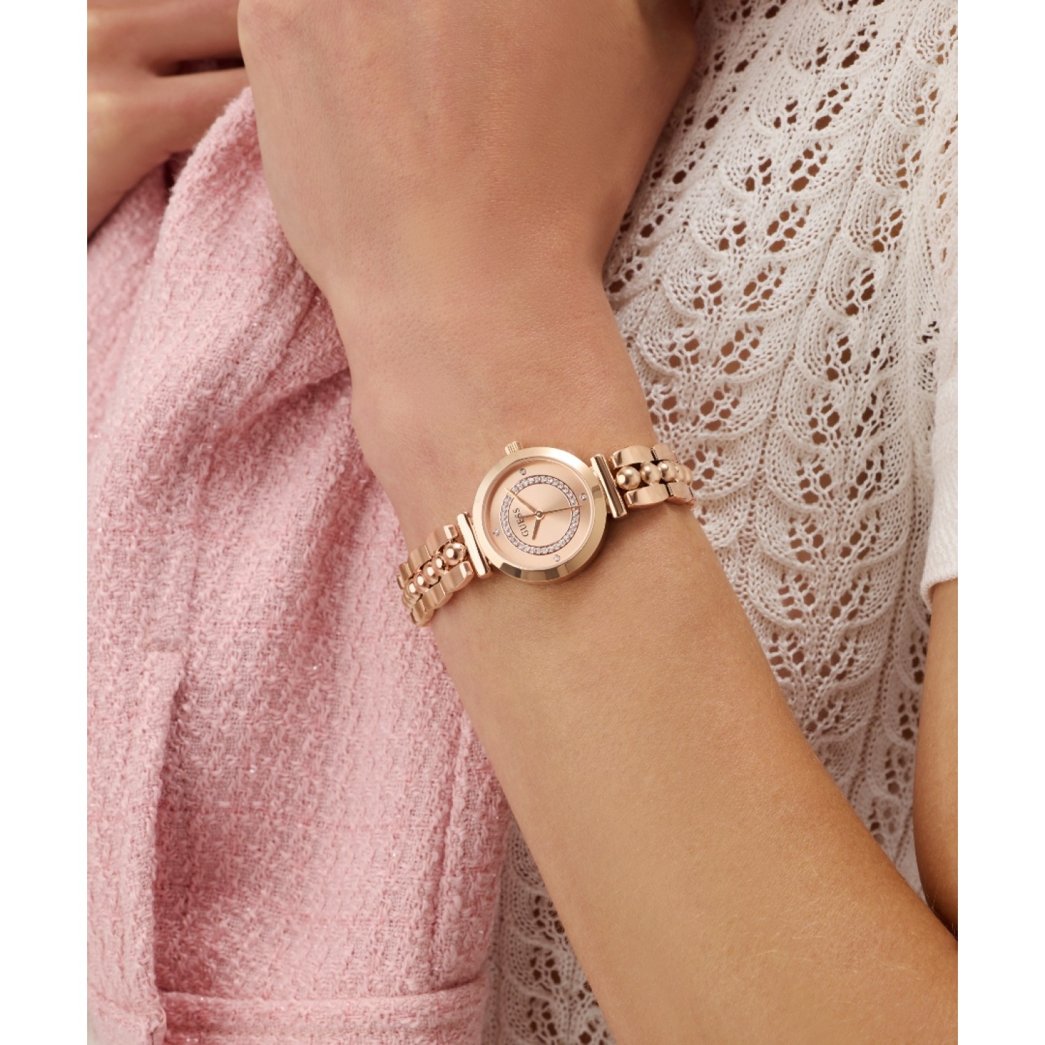 GW0994L4 GUESS Ladies Rose Gold-Tone Analogue Watch – GW0994L4 GUESS Ladies Rose Gold-Tone Analogue Watch by Guess Watches