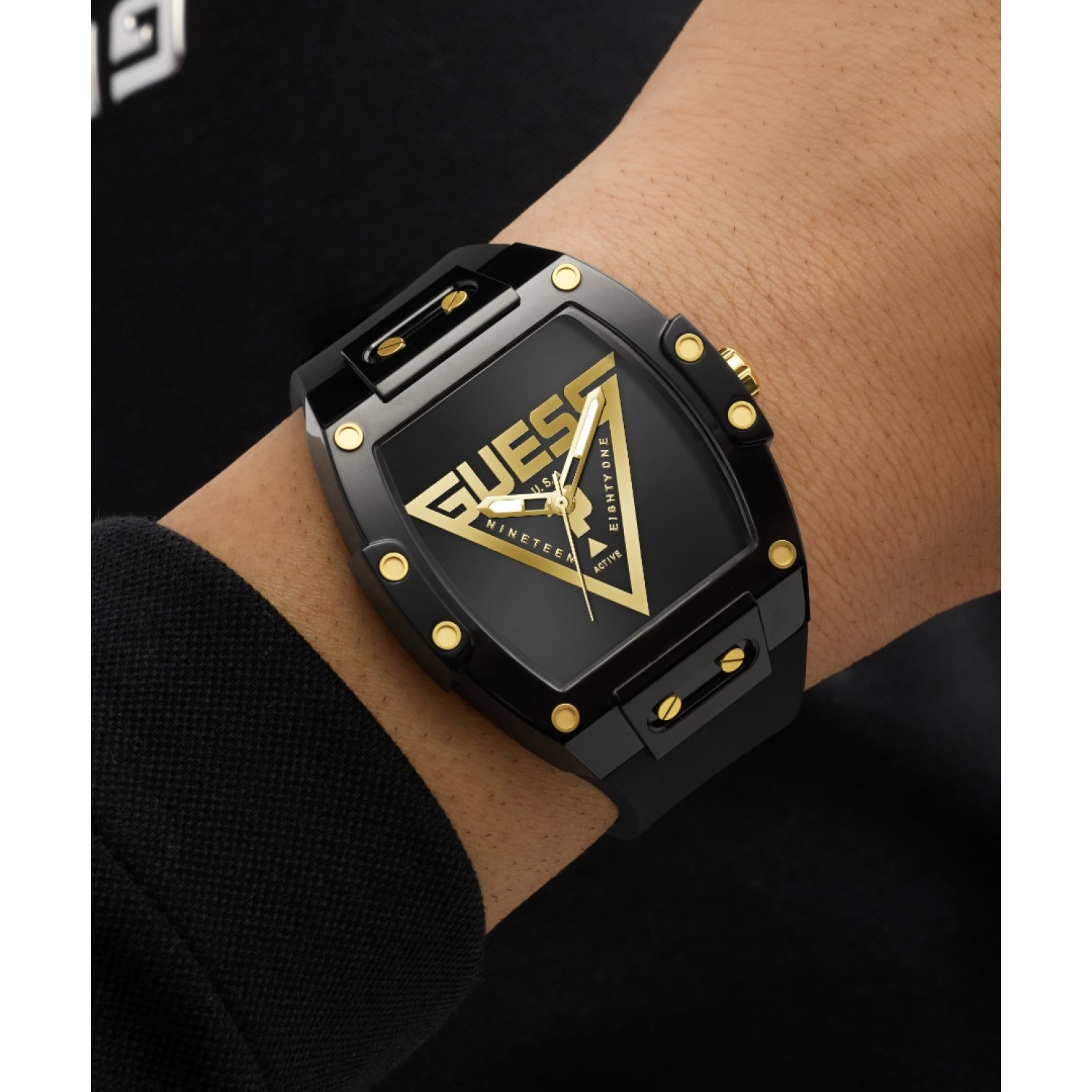 GW1072G2 GUESS Mens Black-Tone Analogue Watch – GW1072G2 GUESS Mens Black-Tone Analogue Watch by Guess Watches
