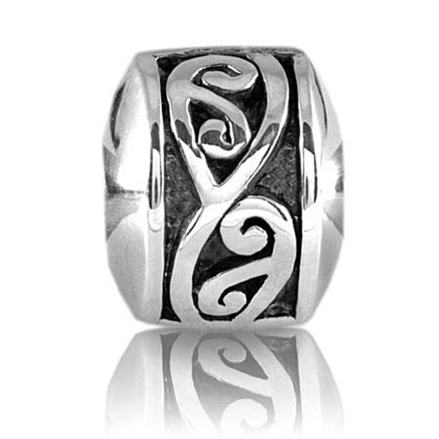 LKC012 Evolve NZ Charms Clip Continuum Stopper. New Zealand Charms Clip Continuum Clip Stopper The infinite flow of the korus, etched deep into the silver, celebrates the nurturing power of those close bonds we share with friends and family. Used to stop 