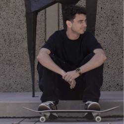 A134651000 Nixon Sentry Solar – Gold Case with Black Dial