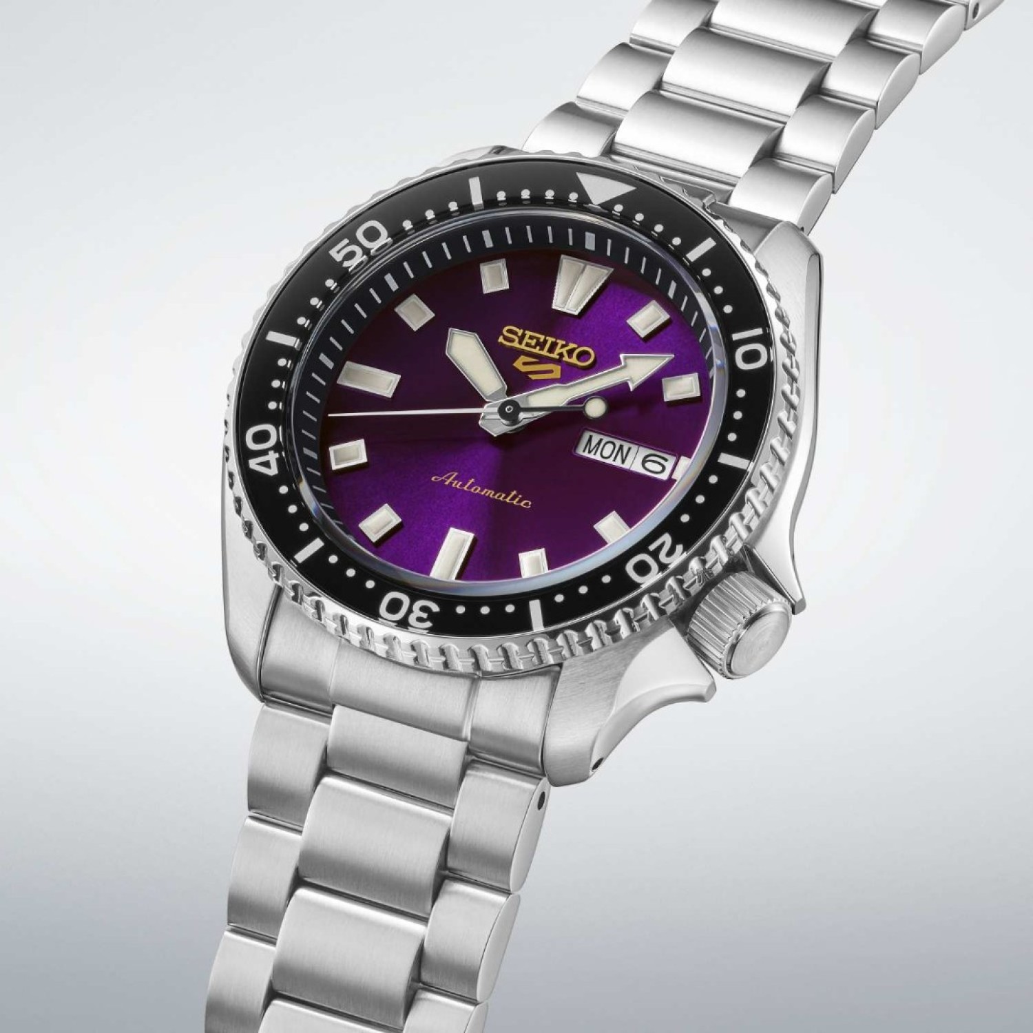 HDB003K / HDB003K1 Seiko 5 Sports Automatic 145th Anniversary Limited Edition HDB003K Seiko 5 Sports Automatic 145th Anniversary Limited Edition Watch featuring Edo purple dial and stainless steel bracelet