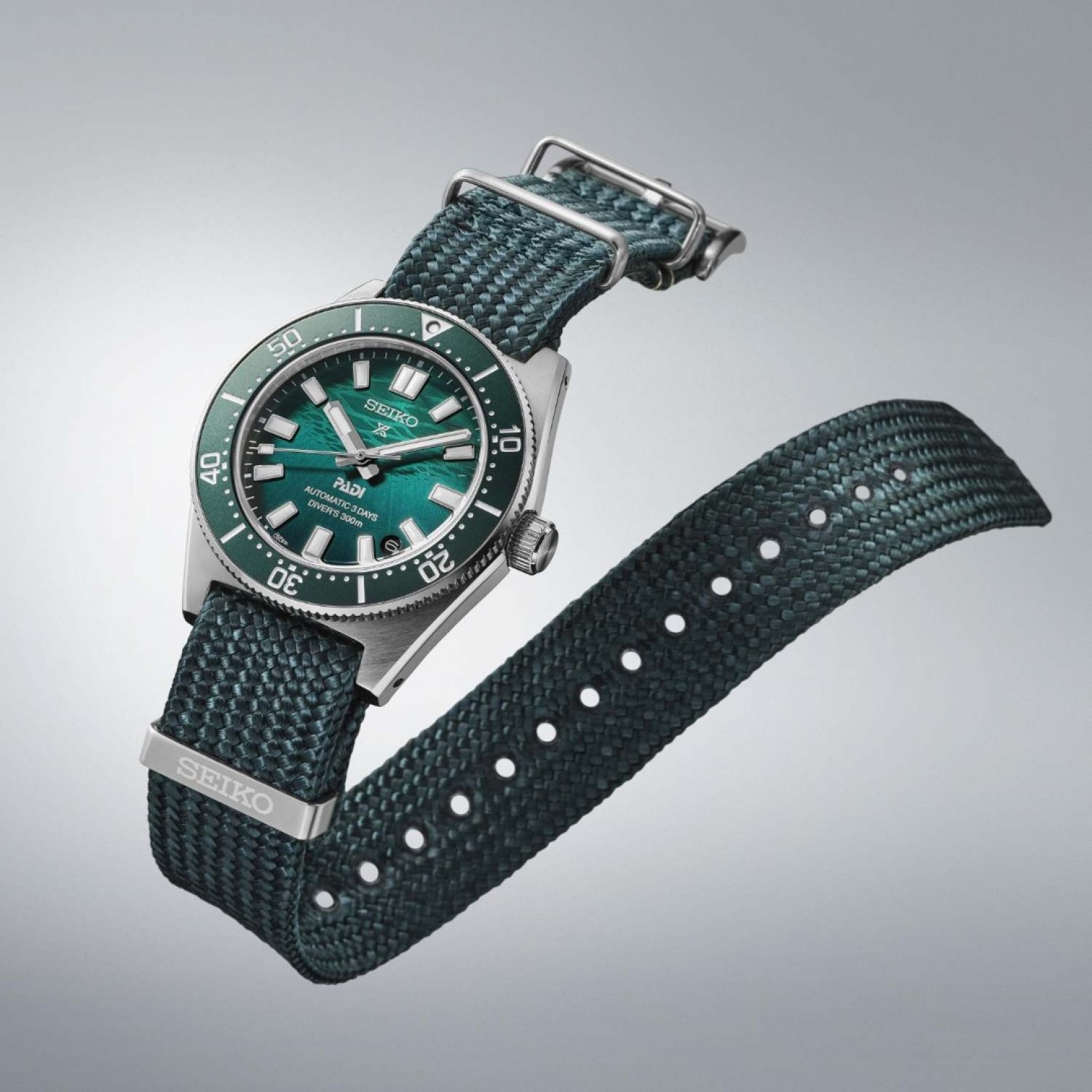 SPB501J SEIKO Prospex PADI Special Edition Divers Watch | 300m Water Resistant Automatic Dive Watch NZ SPB501J SEIKO Prospex PADI Special Edition Divers Watch featuring a vibrant green dial, stainless steel case and bracelet, unidirectional bezel, and 300m water resistance—designed for professional diving and PADI-certified precision.