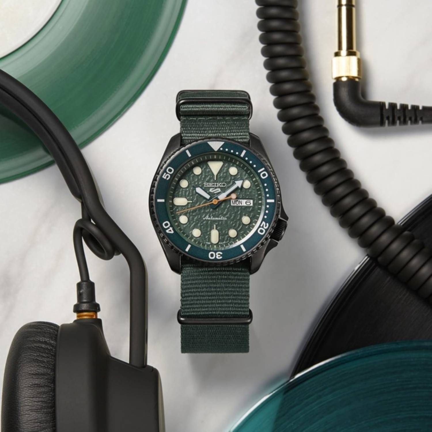SRPD77K Seiko 5 Sports Automatic Watch – Seiko Watches NZ SRPD77K Seiko 5 Sports Automatic Watch by Seiko Watches NZ | With green dial and Nylon