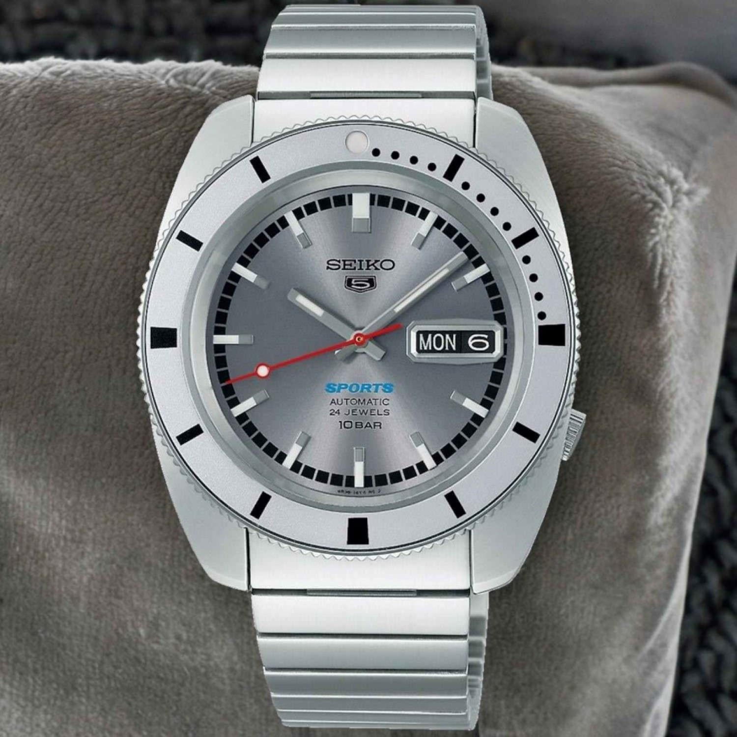 Christies Jewellery - SRPL03K Seiko 5 Sports Limited Edition Watch Watches Auckland NZ SRPL03K Seiko 5 Sports Limited Edition Watch SRPL03K1 Seiko Watches NZ | Seiko's commitment to craftsmanship ensures that each watch is made with precision and attention to detail.