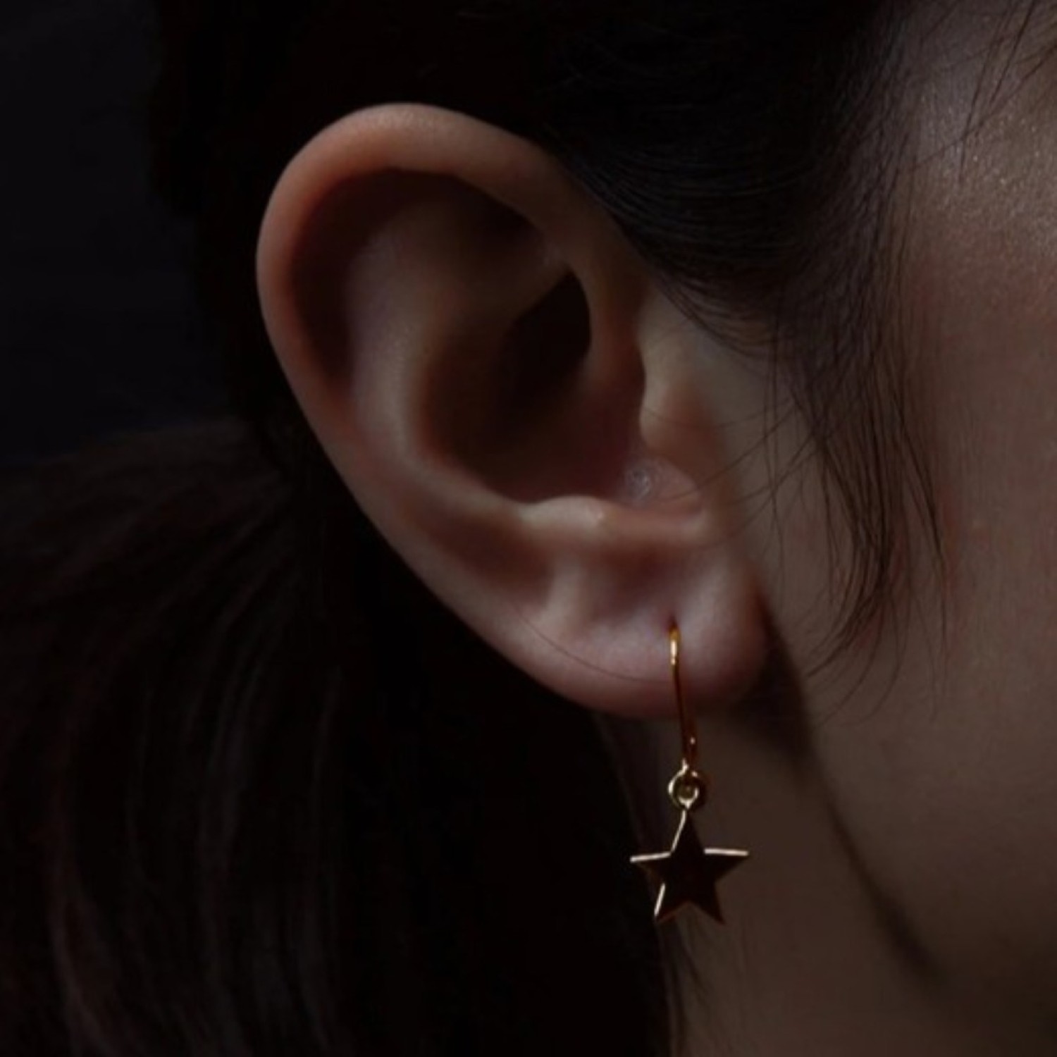 Karen Walker Gold-Plated Star Earrings (KW18ER GP) Karen Walker Star Earrings – 14ct Gold-Plated Sterling Silver (KW18ER GP)