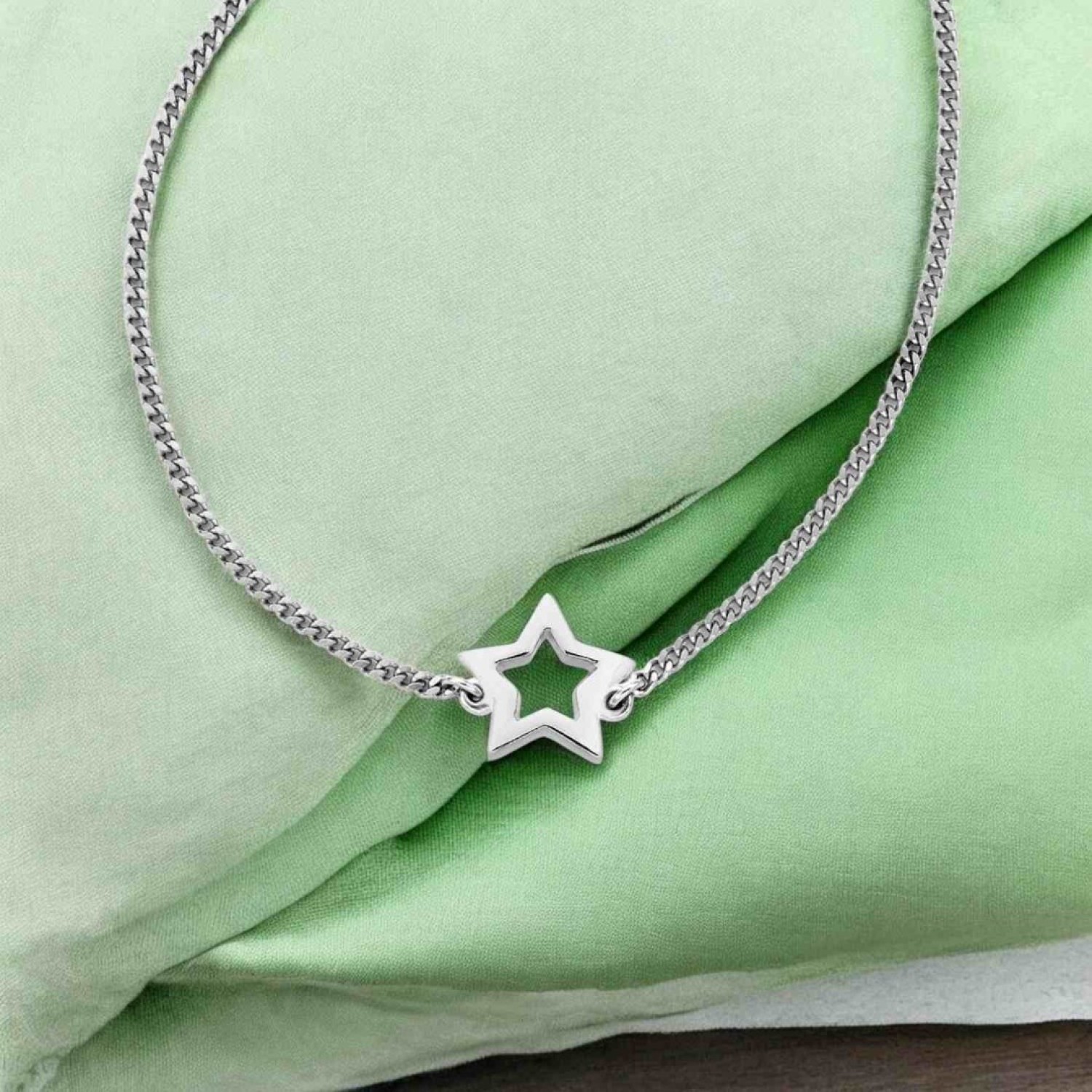 Karen Walker Mini Star Necklace Silver Karen Walker Mini Star Necklace in Sterling Silver