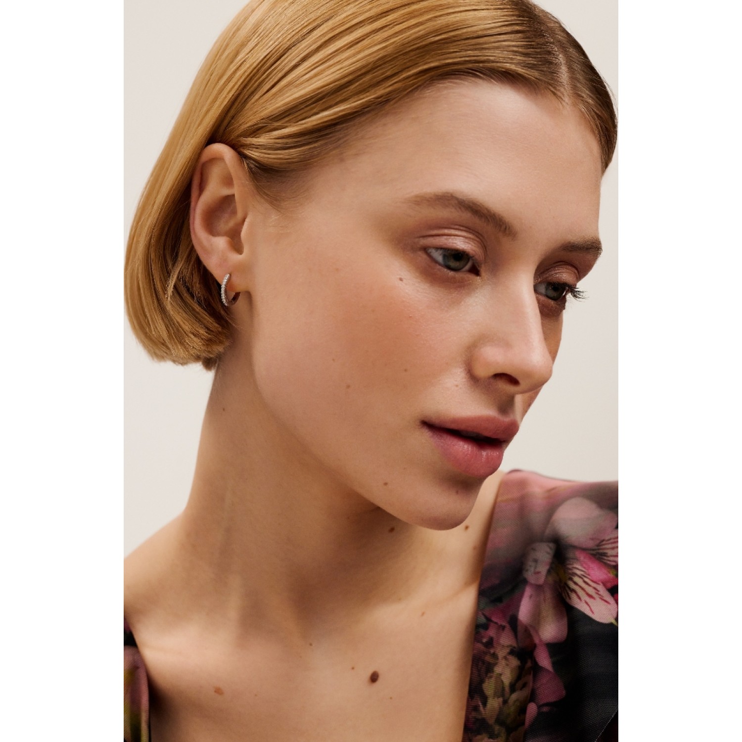 HEPLIE: Crystal Hoop Earrings (14mm) TBJ3749-01-02 – Ted Baker Jewellery HEPLIE: Crystal Hoop Earrings (14mm) TBJ3749-01-02 by Ted Baker