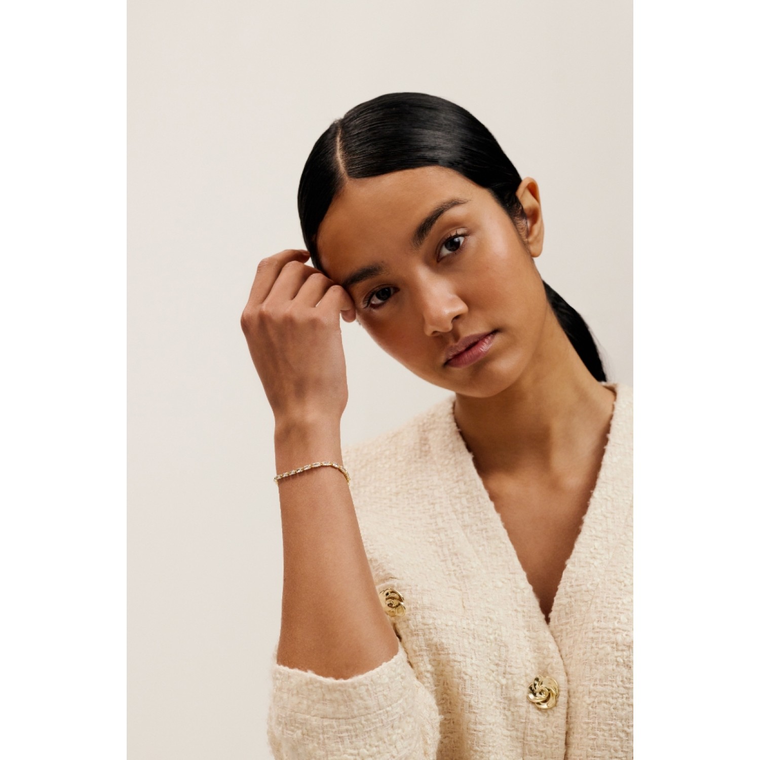 ISELA: Crystal Baguette Slinky Adjustable Bracelet TBJ3780-02-02 – Ted Baker Jewellery ISELA: Crystal Baguette Slinky Adjustable Bracelet TBJ3780-02-02 by Ted Baker