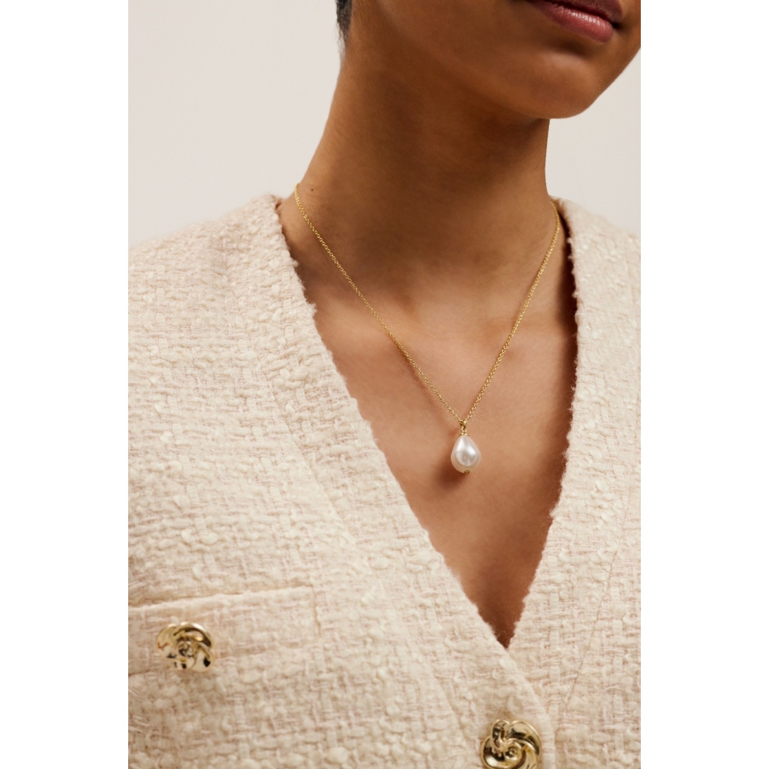 PARMLIA: Pearl Drop Pendant Necklace TBJ3824-02-28 – Ted Baker Jewellery PARMLIA: Pearl Drop Pendant Necklace TBJ3824-02-28 by Ted Baker