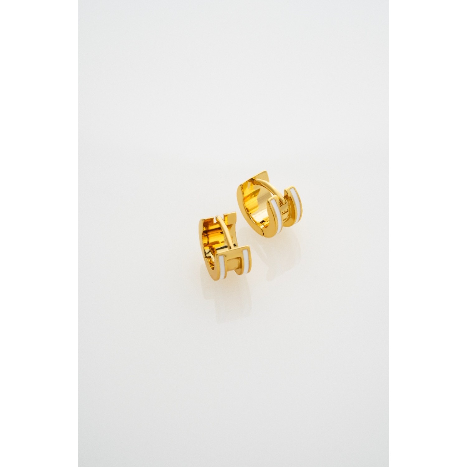 HAN: Crystal Heart Stud Earrings TBJ1654-01-02 by