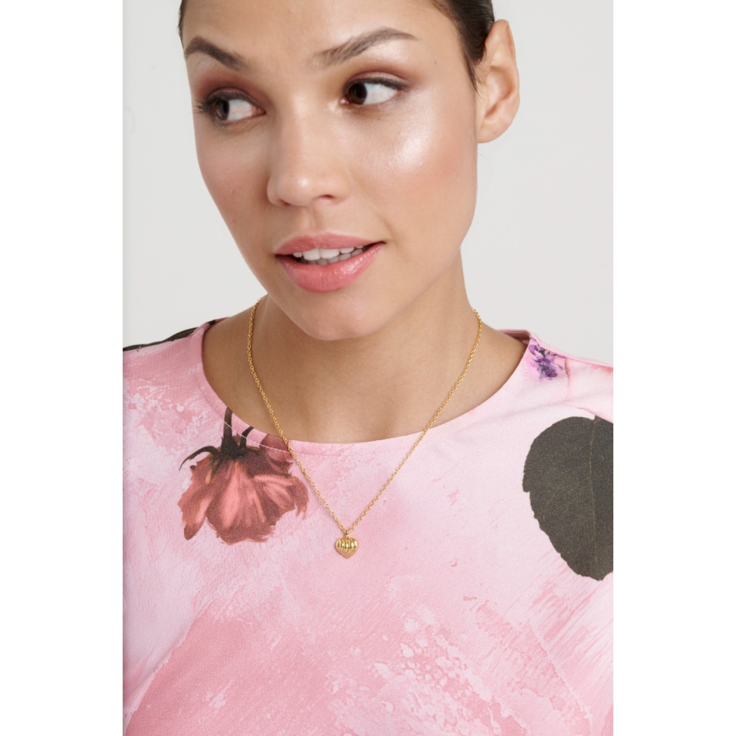 ROSA: Ripple Heart Adjustable Pendant Necklace TBJ4276-02-03 ROSA: Ripple Heart Adjustable Pendant Necklace TBJ4276-02-03 by