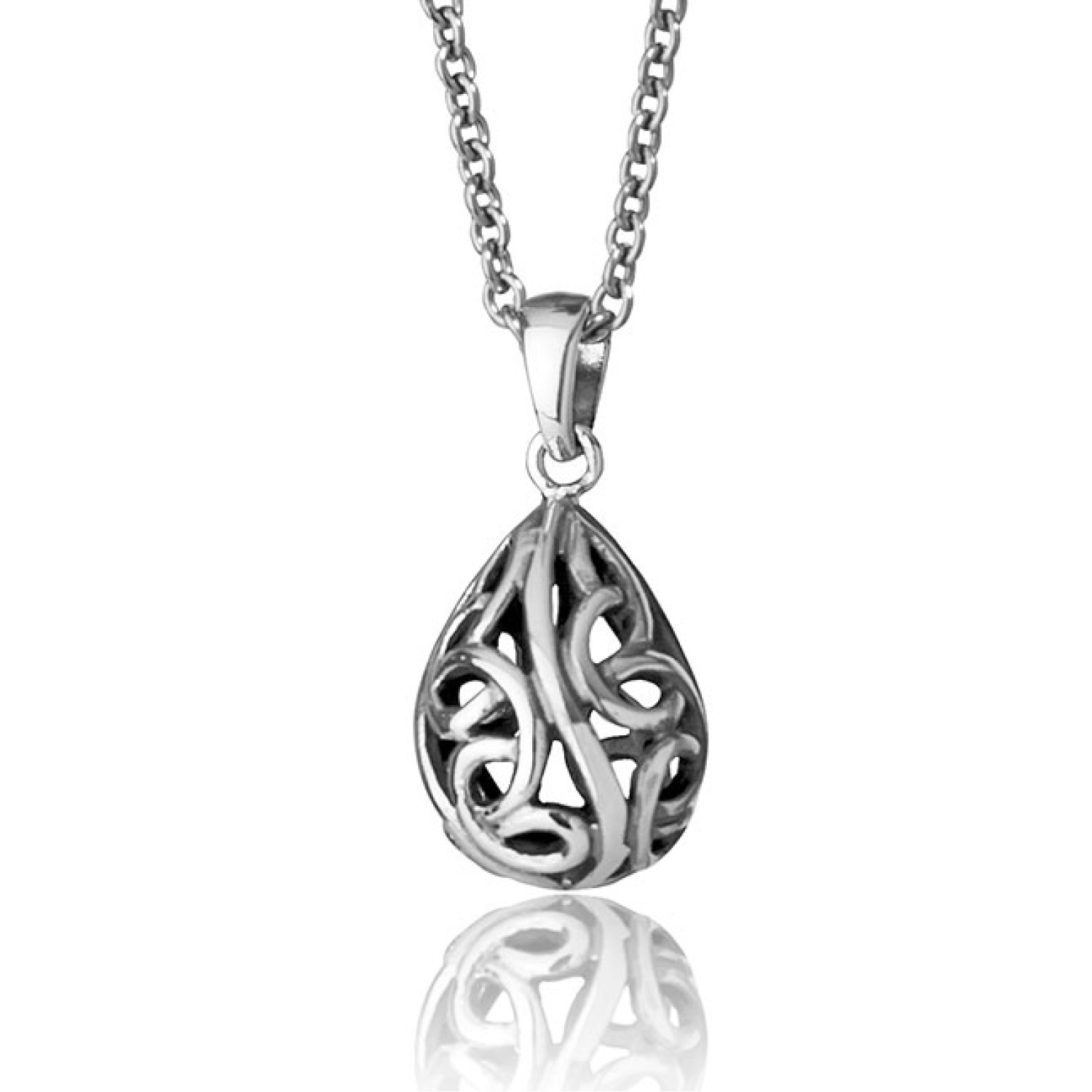Evolve Kindred Pendant. Evolves beautiful intertwined vines design represents the everlasting bond of family, whānau.  Linked together, these vines become remarkably strong making a connection that is unbreakable.  This piece is spec @christies.online